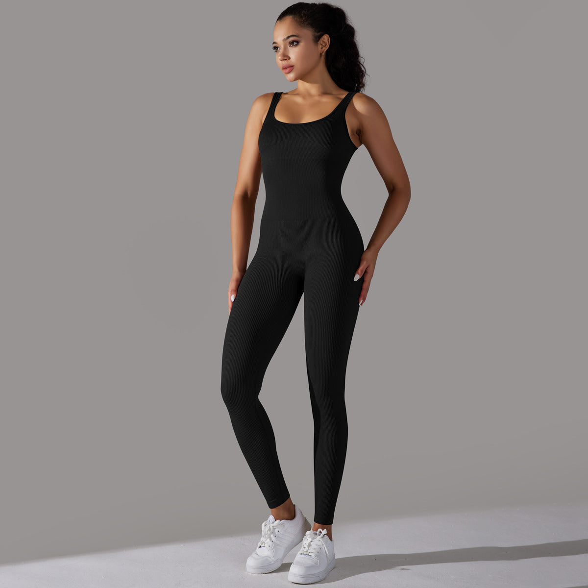 ActiveGrace Essence™ Damski bezszwowy kombinezon sportowy na ramiączkach – idealny do jogi, tańca, gimnastyki i fitness