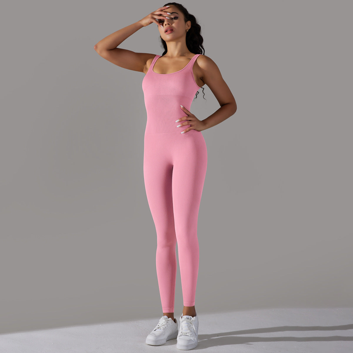 ActiveGrace Essence™ Damski bezszwowy kombinezon sportowy na ramiączkach – idealny do jogi, tańca, gimnastyki i fitness