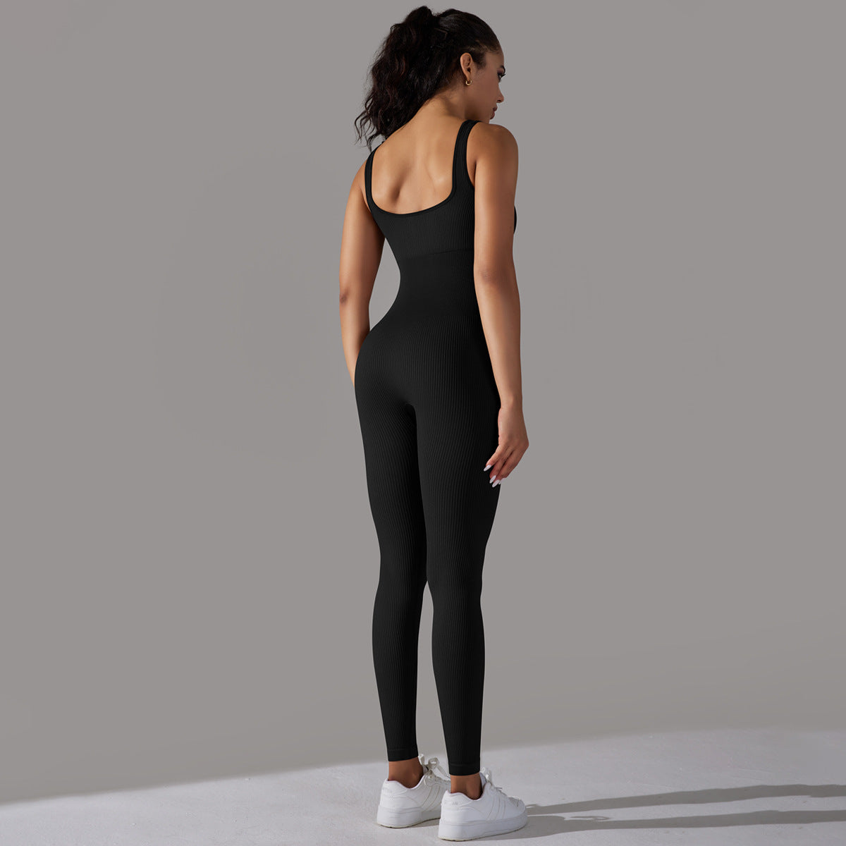 ActiveGrace Essence™ Damski bezszwowy kombinezon sportowy na ramiączkach – idealny do jogi, tańca, gimnastyki i fitness