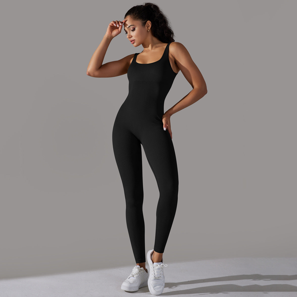 ActiveGrace Essence™ Damski bezszwowy kombinezon sportowy na ramiączkach – idealny do jogi, tańca, gimnastyki i fitness