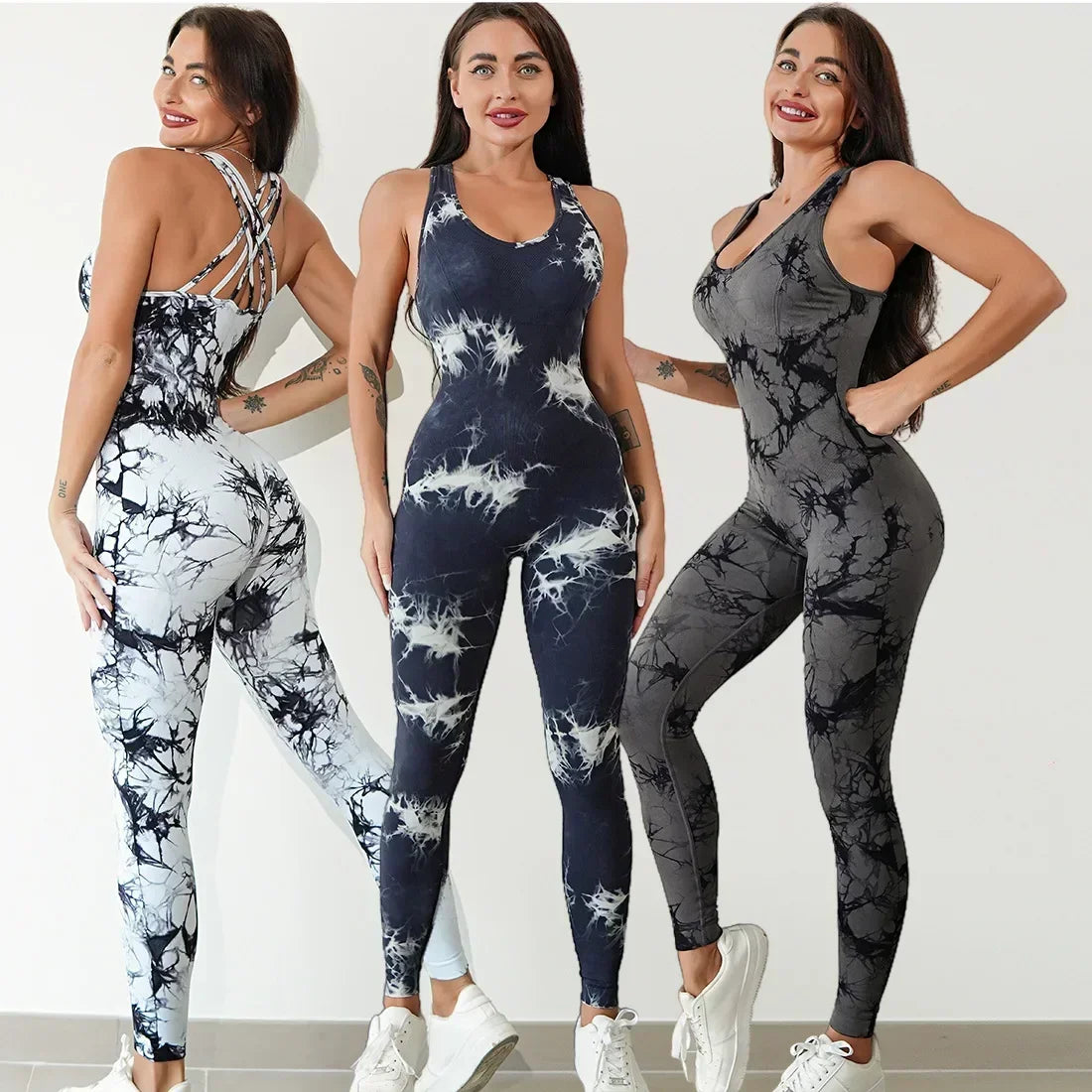 EnergyFlow Haze™ – Stylowy kombinezon sportowy z dynamicznym wzorem tie dye i wycięciem na plecach – idealny na jogę, fitness, siłownię i aktywności na świeżym powietrzu.