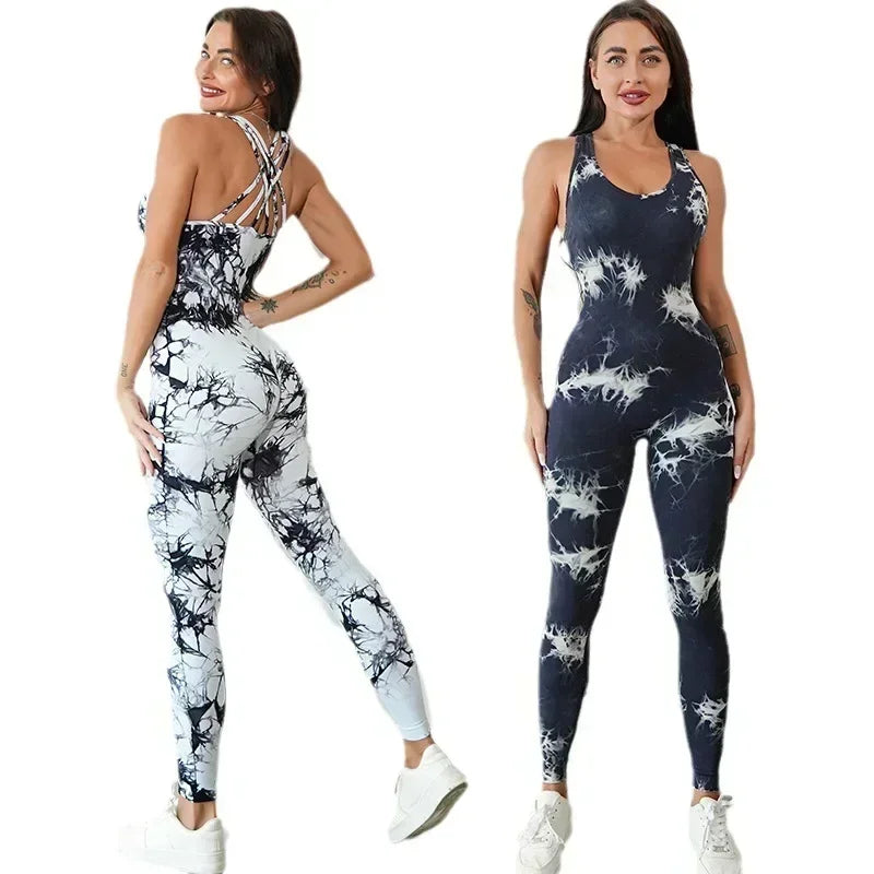 EnergyFlow Haze™ – Stylowy kombinezon sportowy z dynamicznym wzorem tie dye i wycięciem na plecach – idealny na jogę, fitness, siłownię i aktywności na świeżym powietrzu.