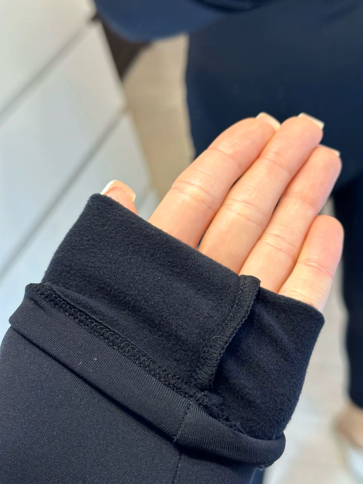 Termoaktywny kombinezon sportowy Kilimili ViveMotion Glide2 z polarowym wnętrzem — zdjęcie detaliczne.