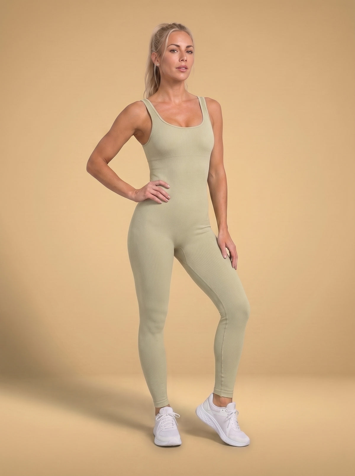 ActiveGrace Essence™ Damski bezszwowy kombinezon sportowy na ramiączkach – idealny do jogi, tańca, gimnastyki i fitness