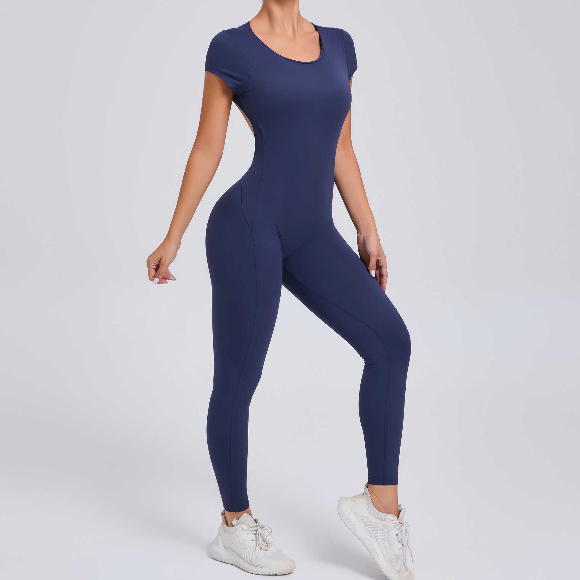 Elastyczny kombinezon sportowy Kilimili ViveMotion Flex z wycięciem na plecach — zdjęcie detaliczne.